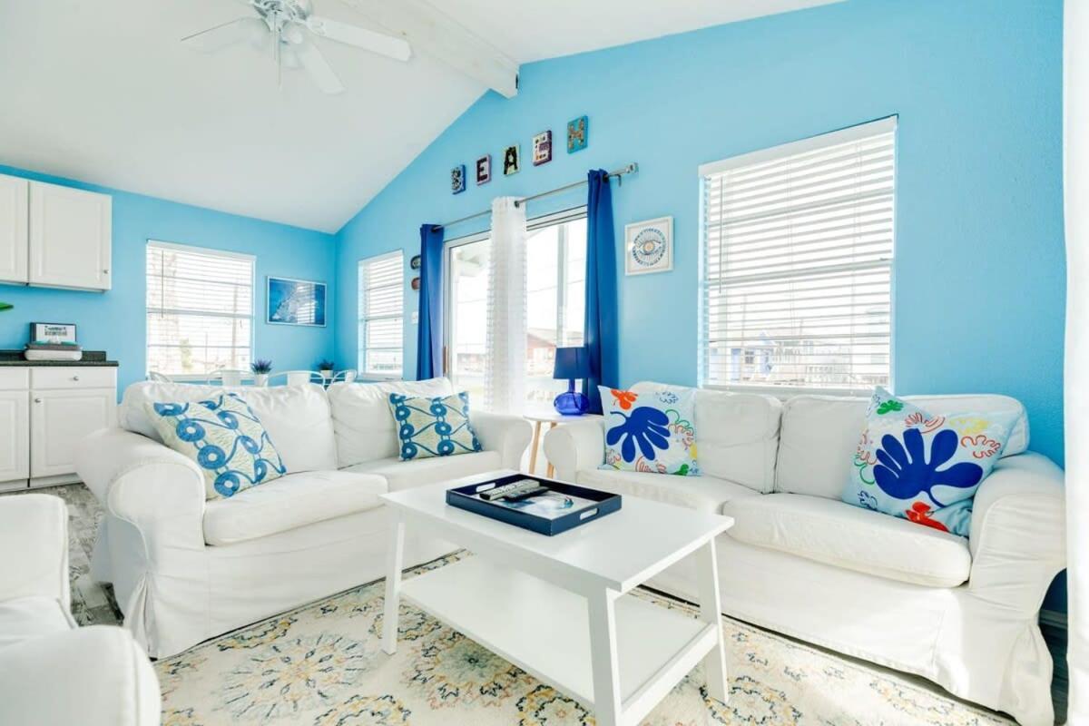 Fun in the Sun! Cozy Beach Pad w/ Gulf Views & Easy Access to the Sand! Surfside Beach Zewnętrze zdjęcie