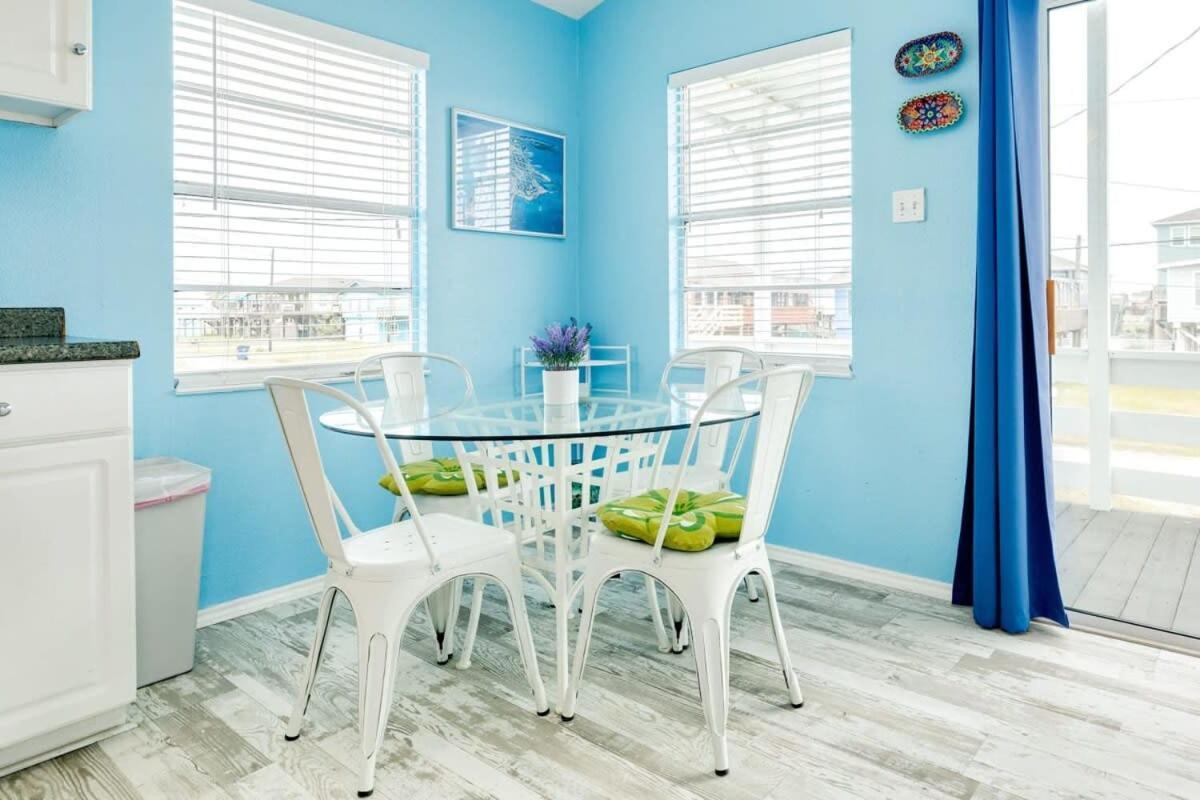 Fun in the Sun! Cozy Beach Pad w/ Gulf Views & Easy Access to the Sand! Surfside Beach Zewnętrze zdjęcie