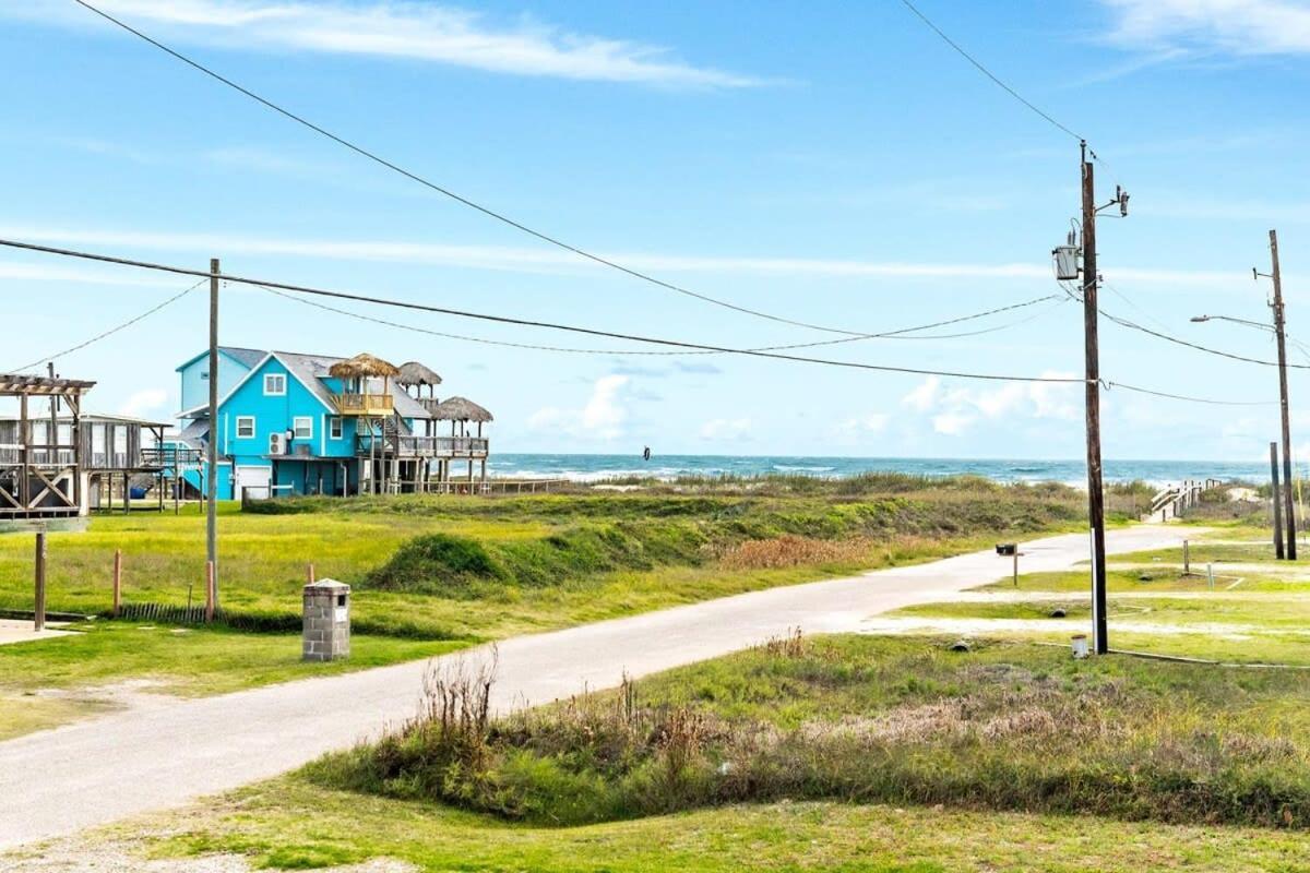 Fun in the Sun! Cozy Beach Pad w/ Gulf Views & Easy Access to the Sand! Surfside Beach Zewnętrze zdjęcie